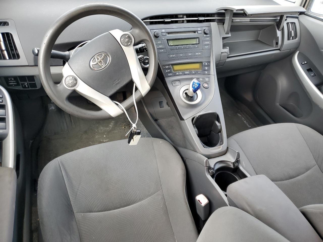 2011 TOYOTA PRIUS