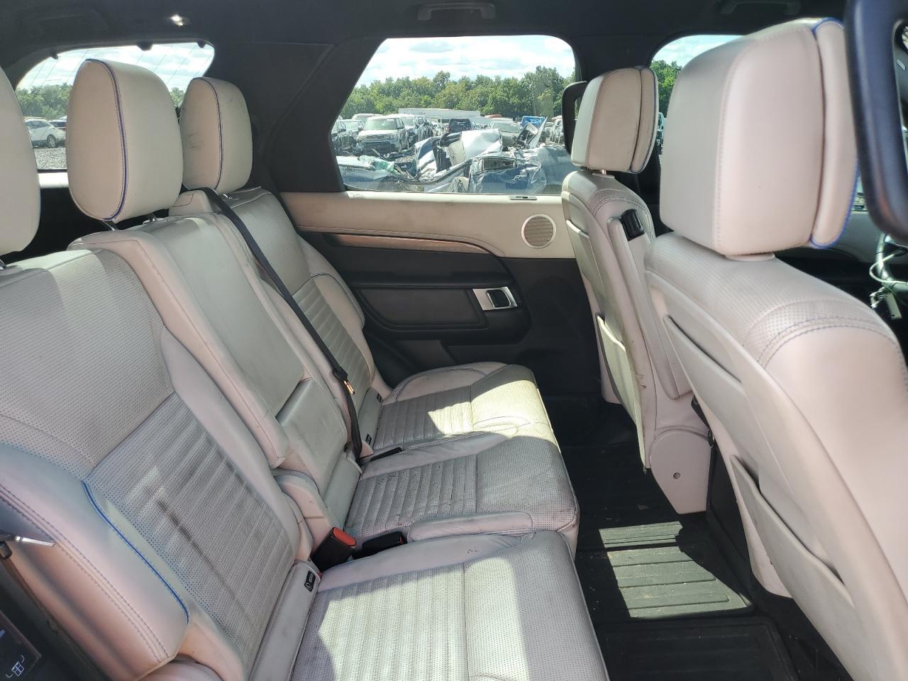 2017 LAND ROVER Discovery