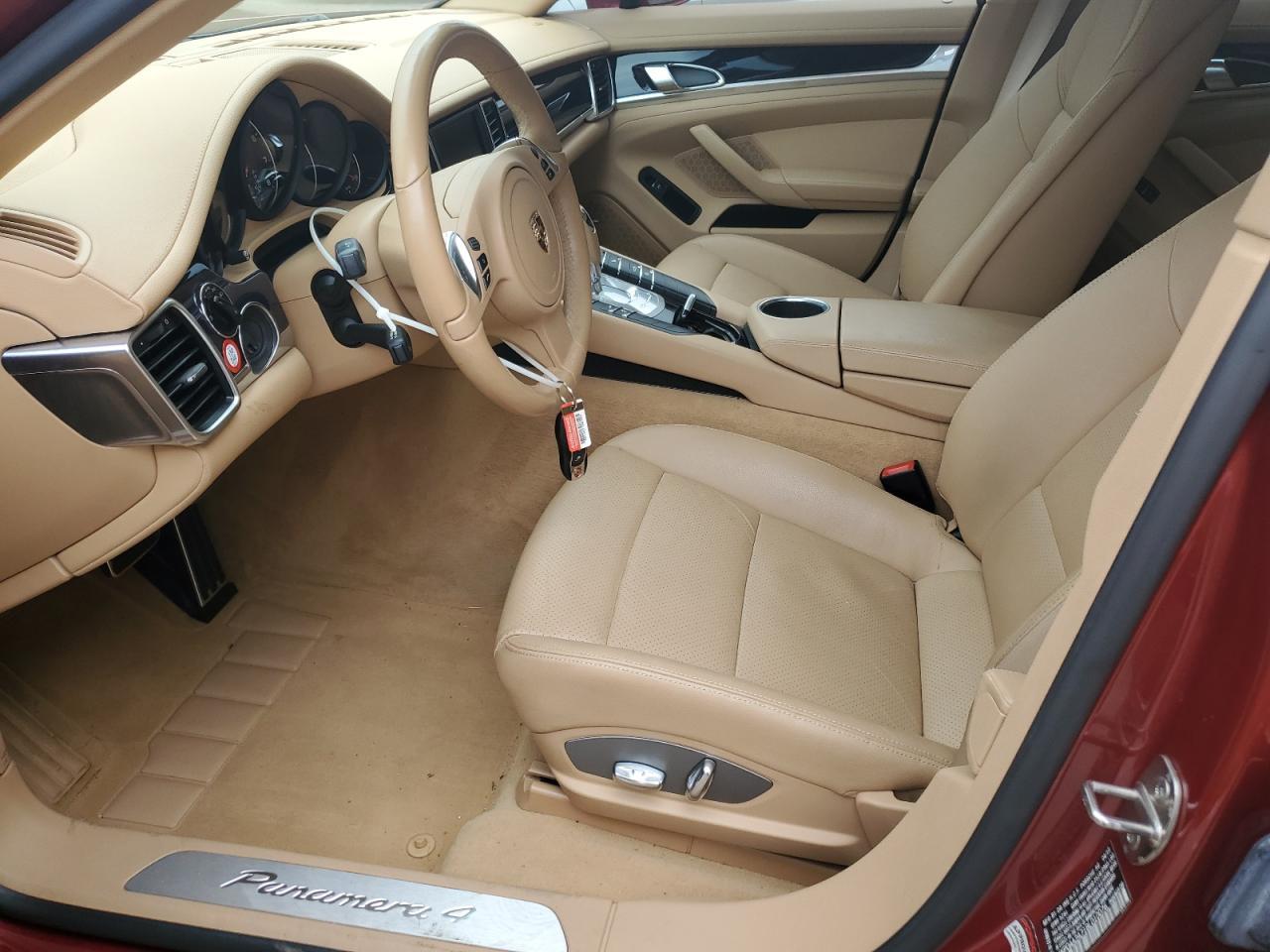 2011 PORSCHE Panamera