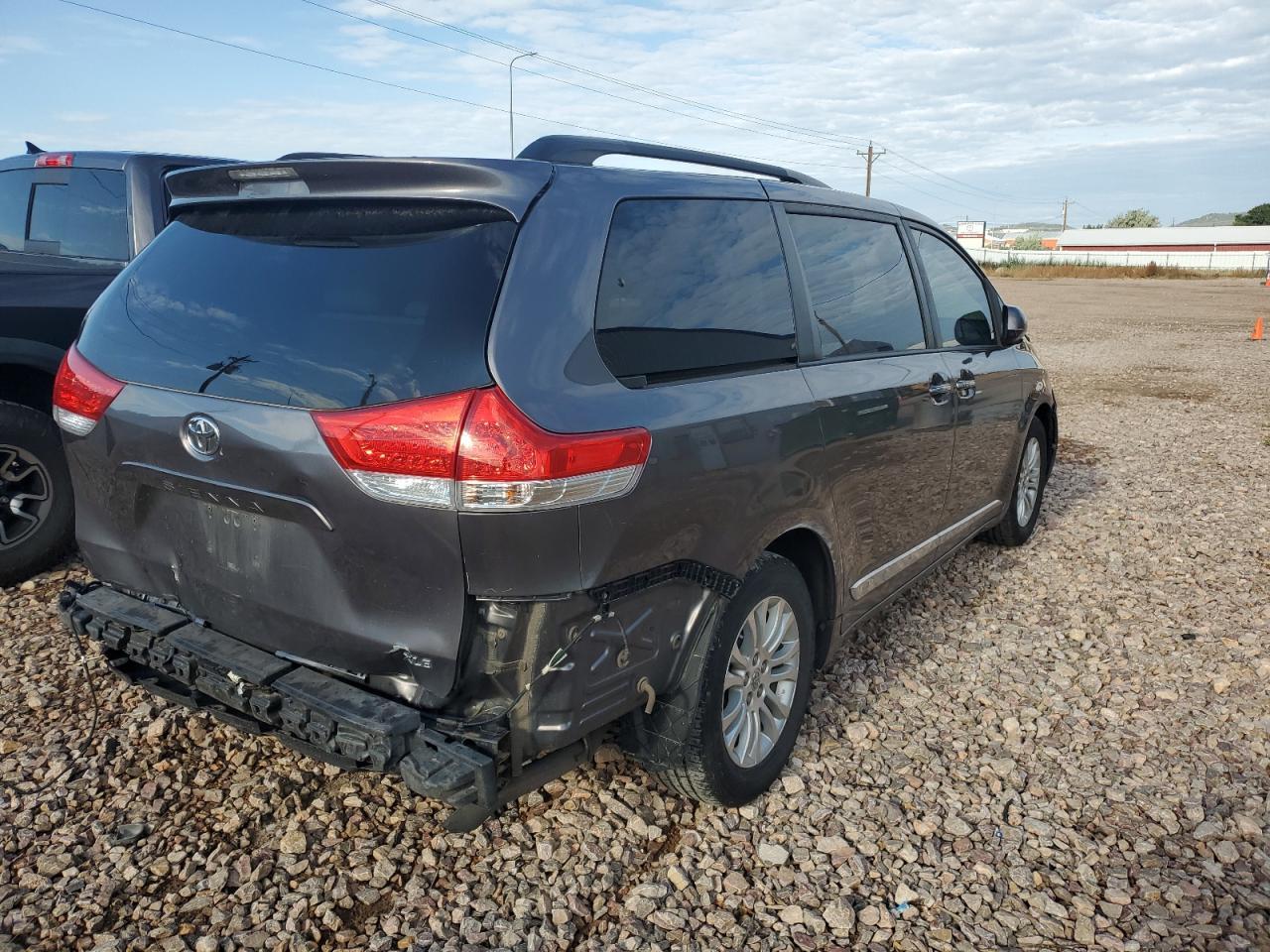 2014 TOYOTA SIENNA