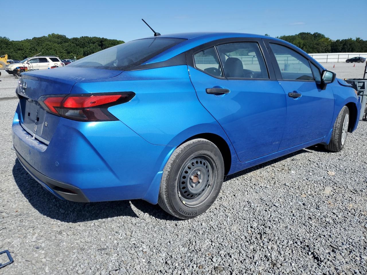 2024 NISSAN VERSA