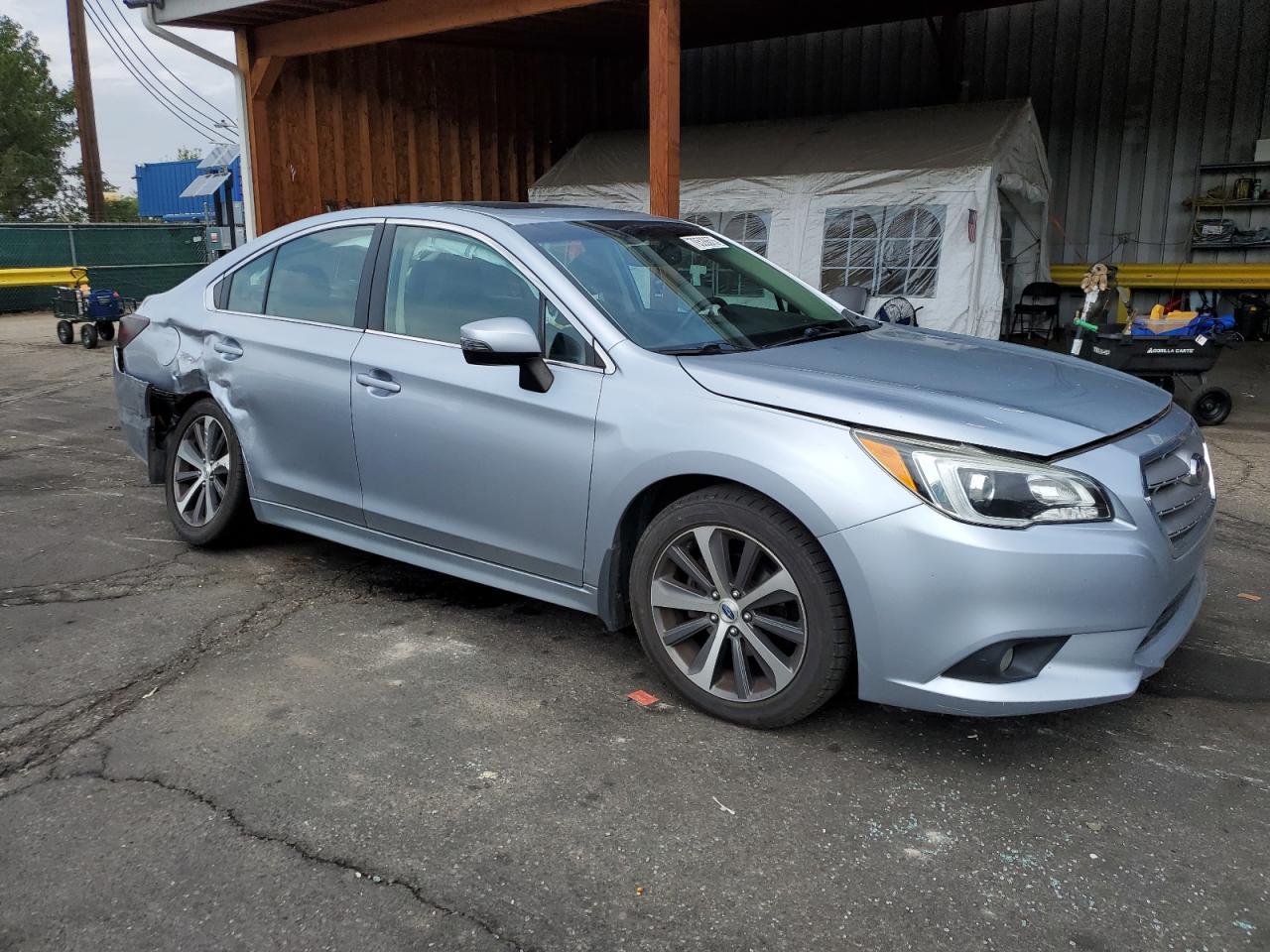 2017 SUBARU Legacy