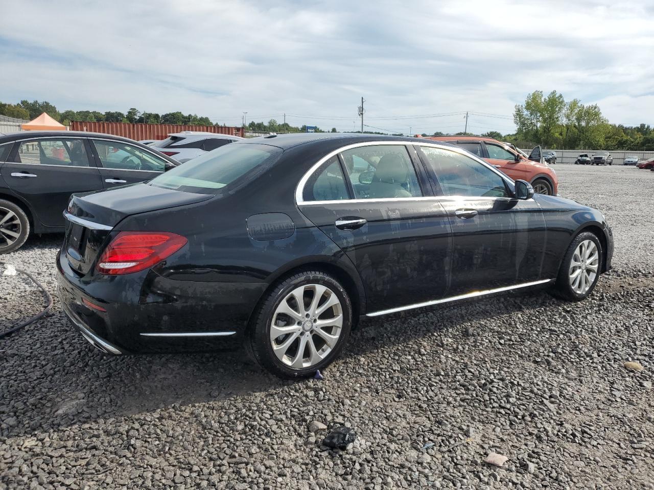 2017 MERCEDES-BENZ E-Class