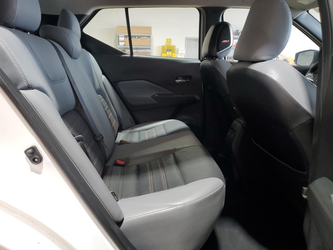 2021 NISSAN KICKS
