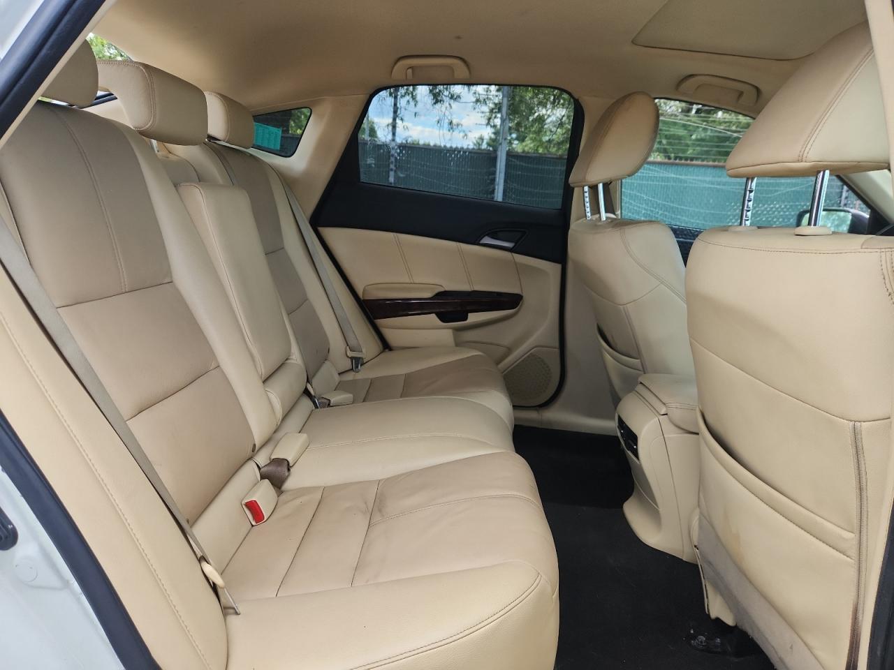 2012 HONDA Crosstour