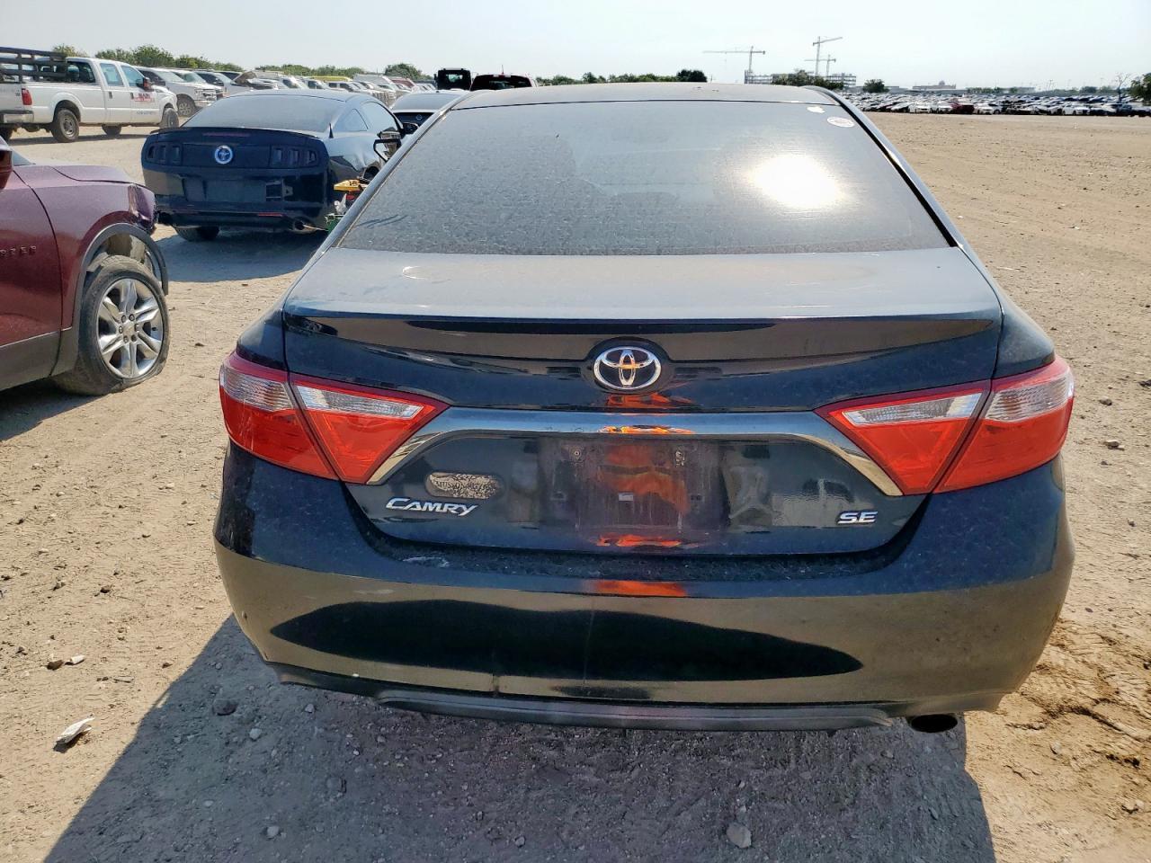 2015 TOYOTA CAMRY