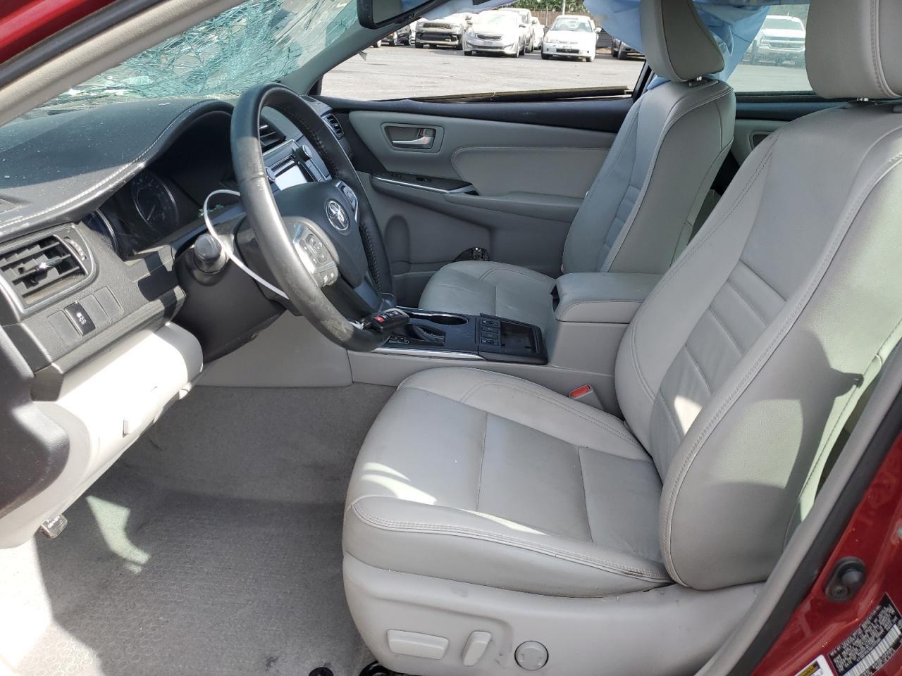 2016 TOYOTA CAMRY