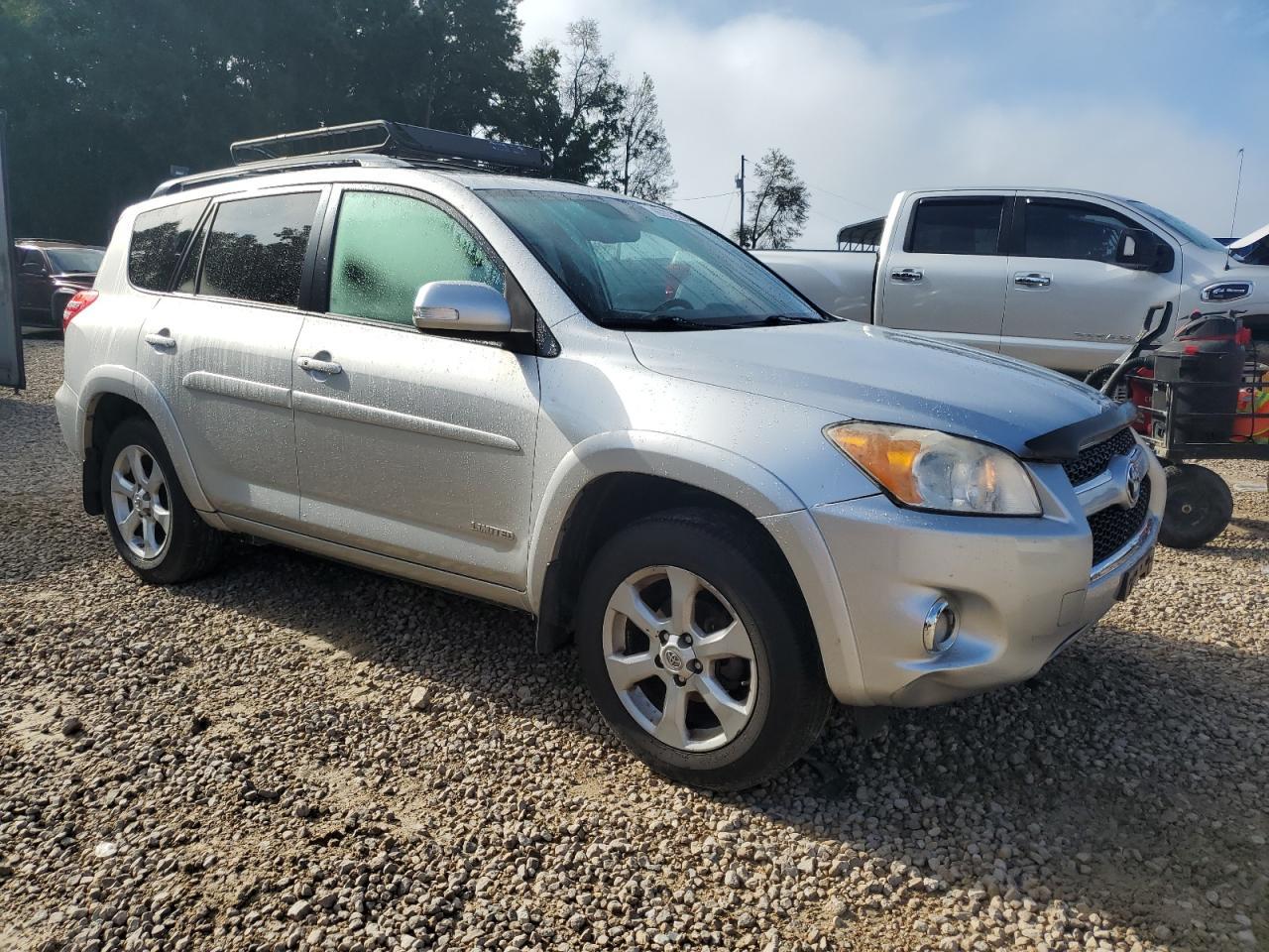 2011 TOYOTA RAV4