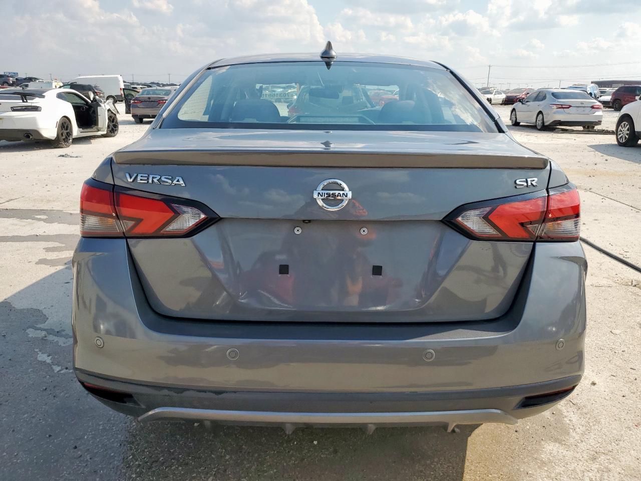 2021 NISSAN VERSA