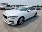 2017 VOLVO S90