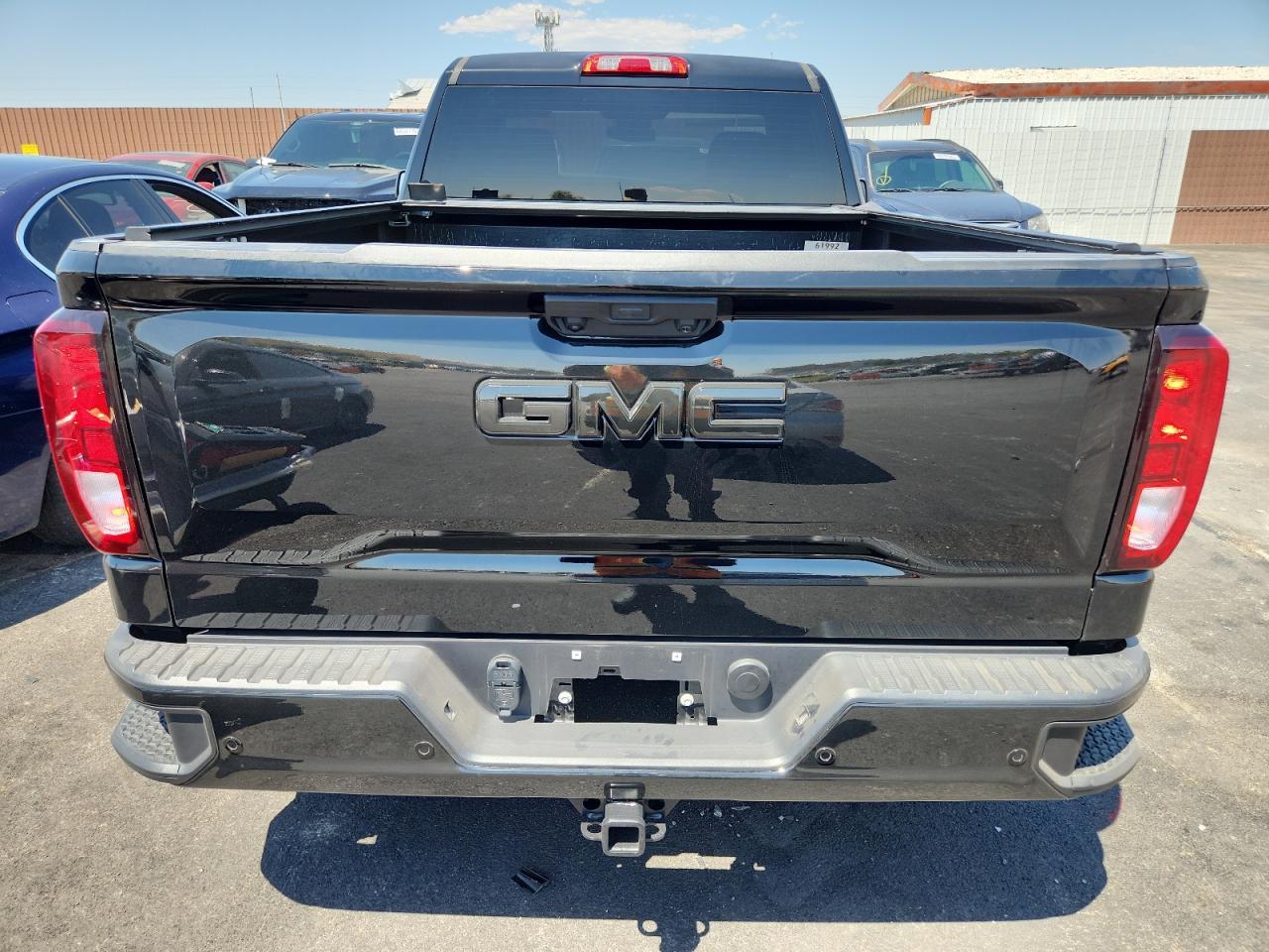 2024 GMC Sierra