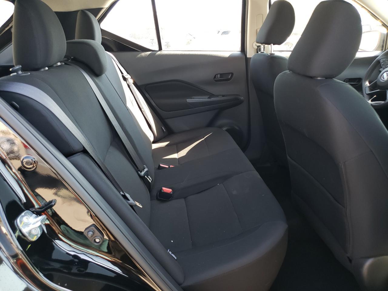 2025 NISSAN KICKS