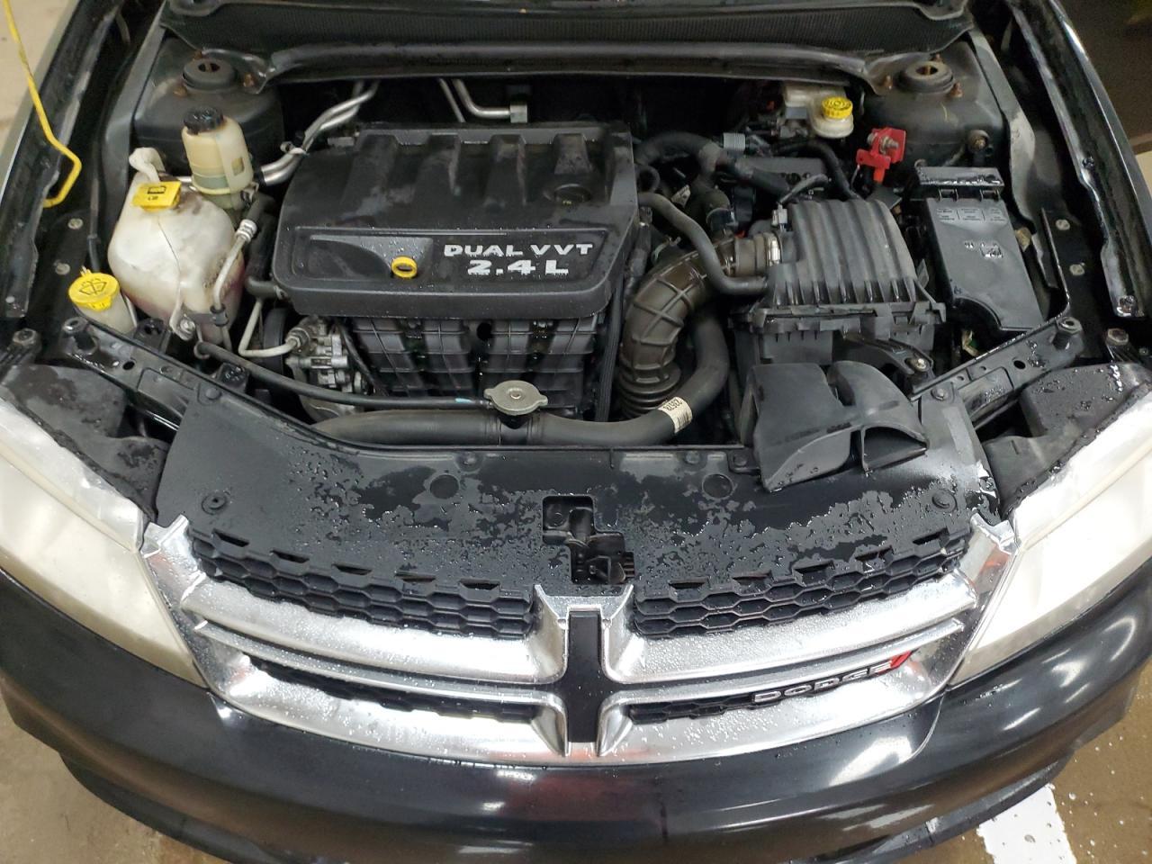 2013 DODGE Avenger