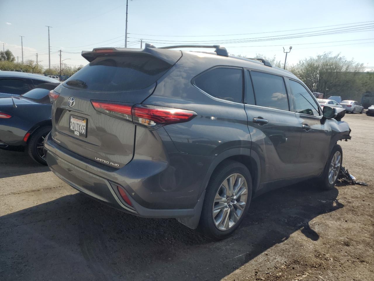 2020 TOYOTA HIGHLANDER