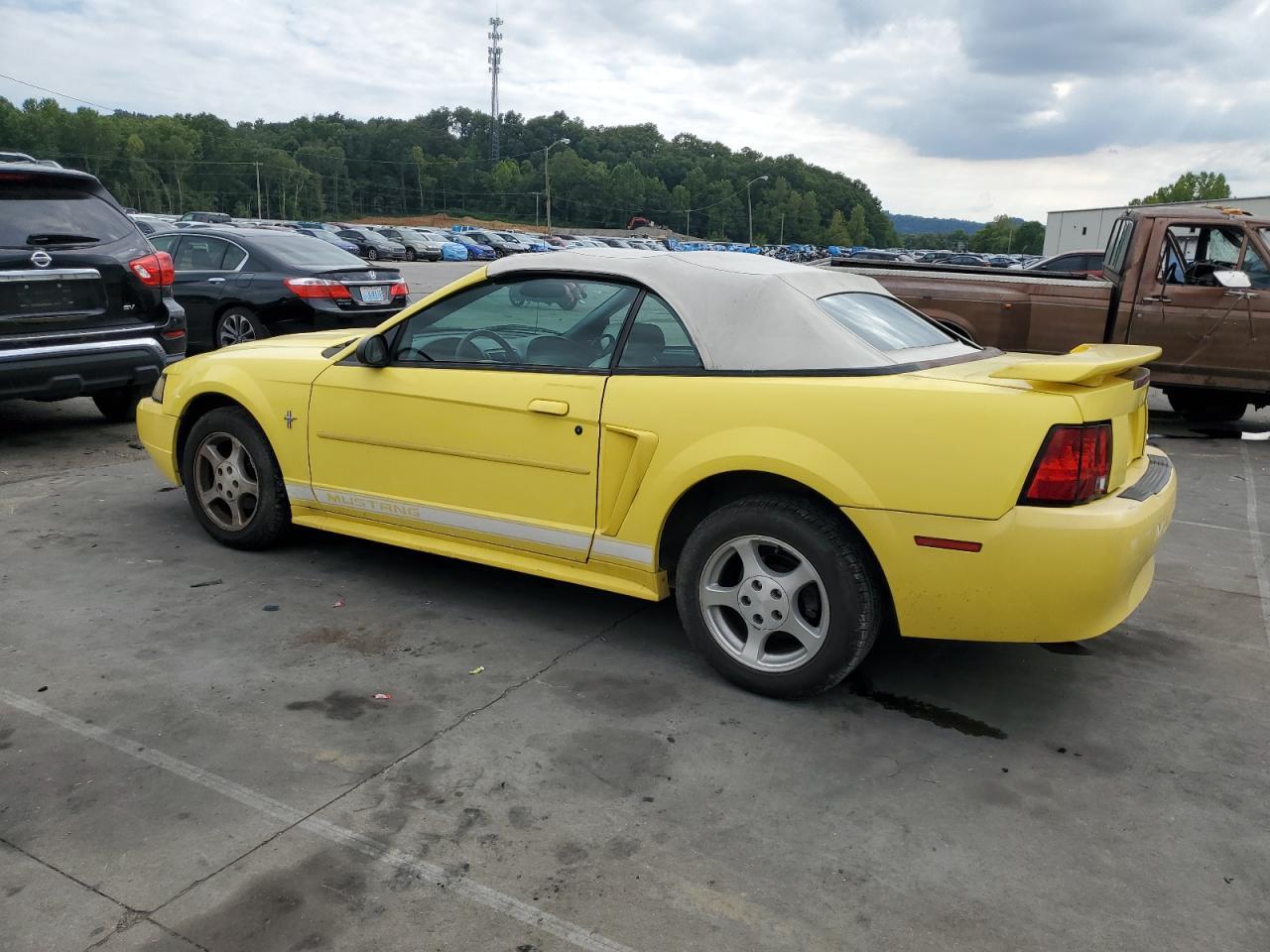 2003 FORD MUSTANG