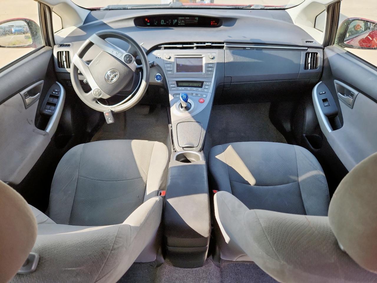 2015 TOYOTA PRIUS