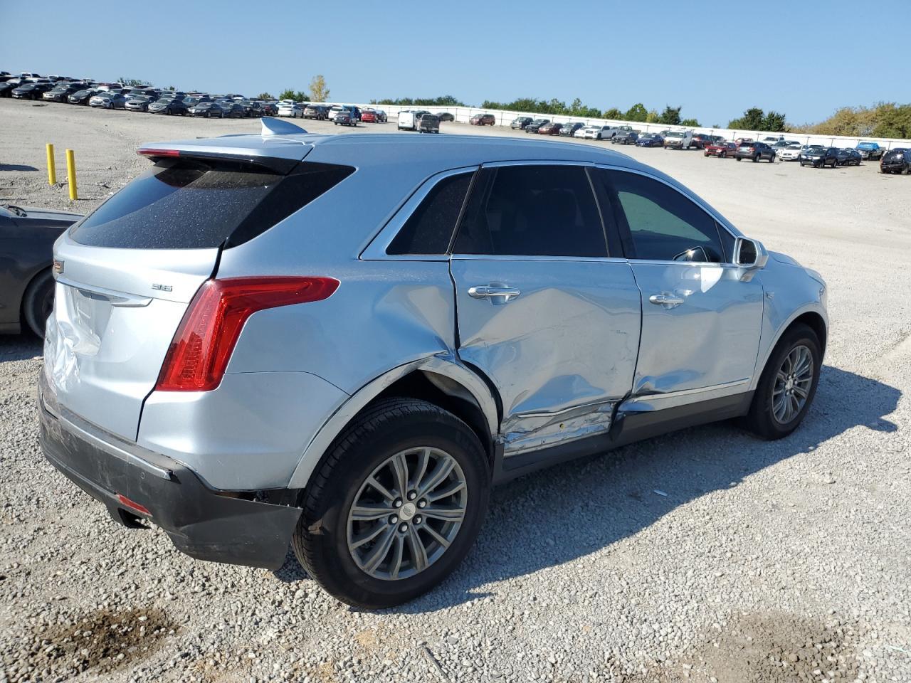 2017 CADILLAC XT5