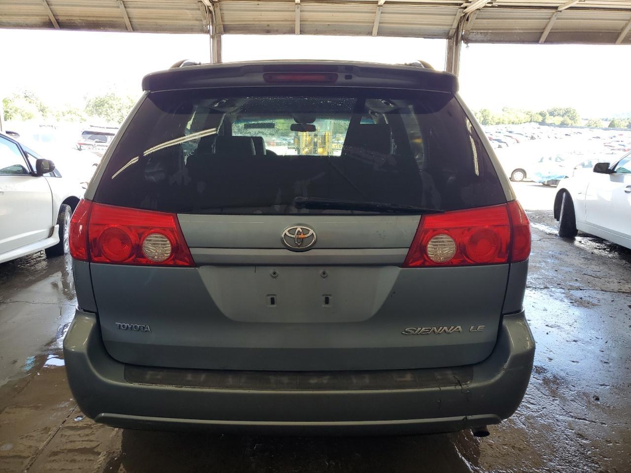 2006 TOYOTA SIENNA