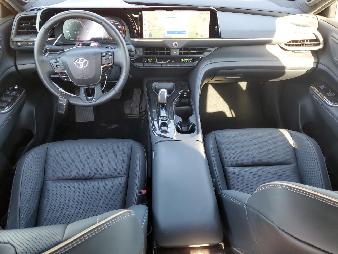 2024 TOYOTA Crown