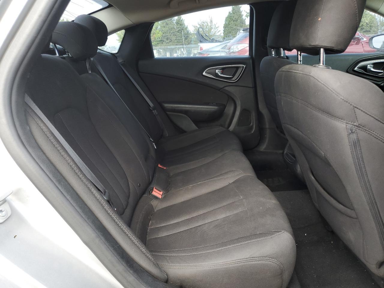 2015 CHRYSLER 200