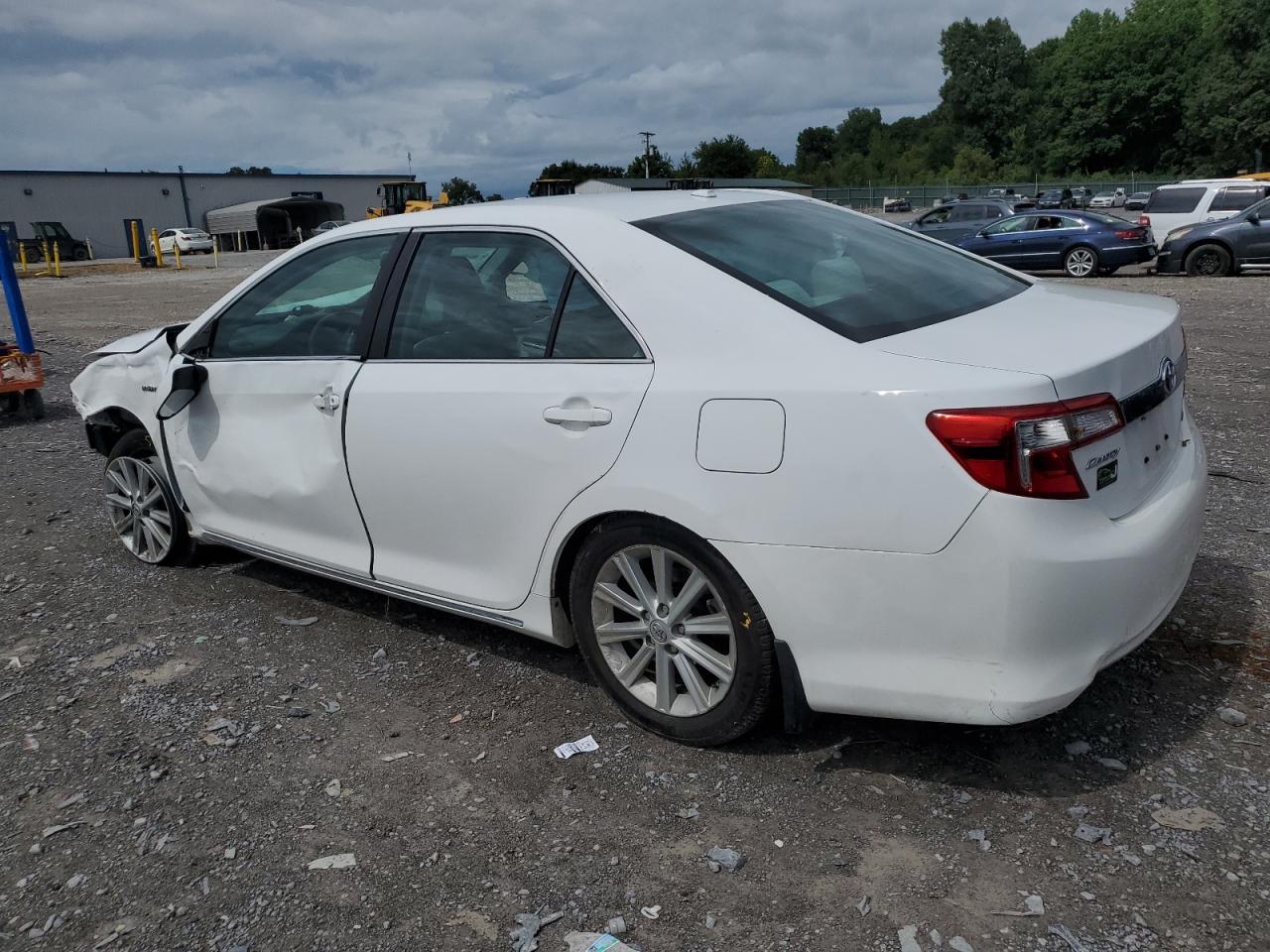 2014 TOYOTA CAMRY