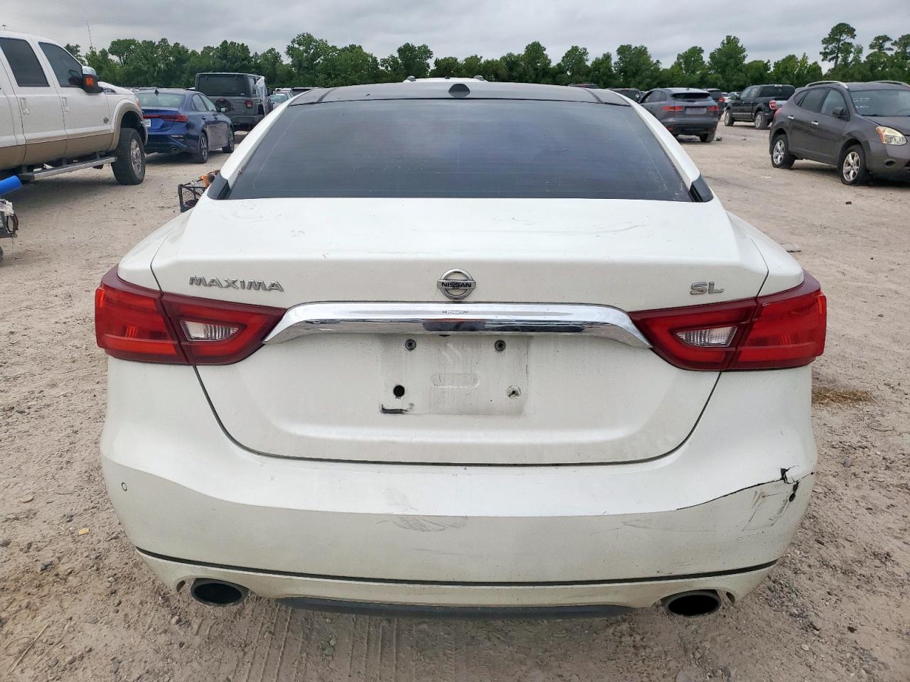 2017 NISSAN Maxima