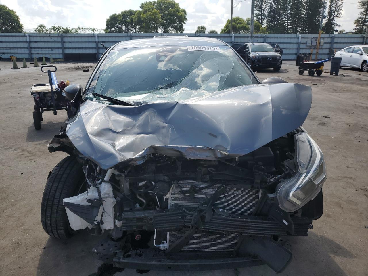 2021 NISSAN VERSA