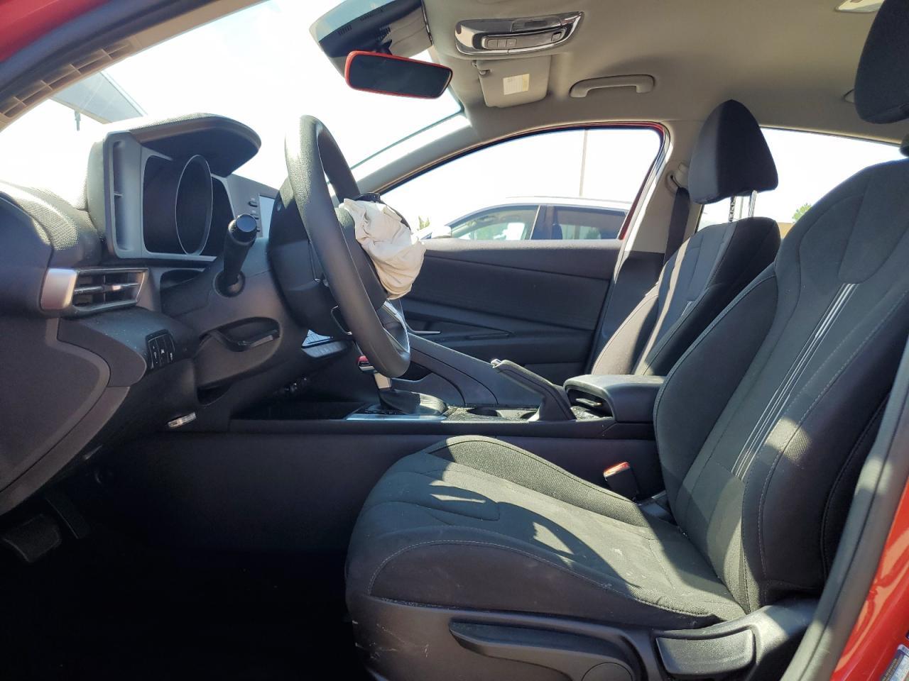 2022 HYUNDAI ELANTRA