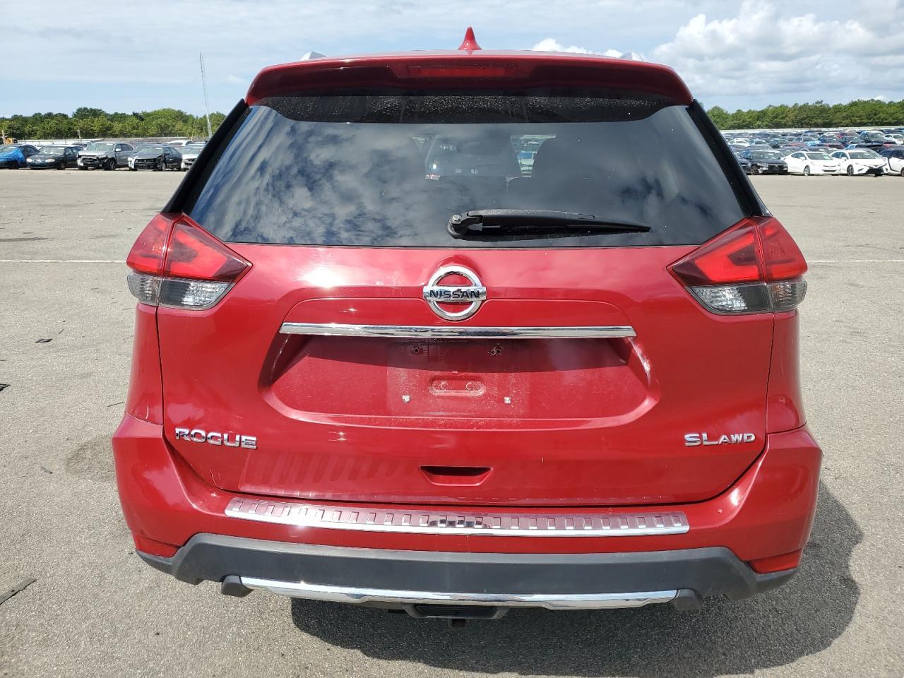 2017 NISSAN ROGUE