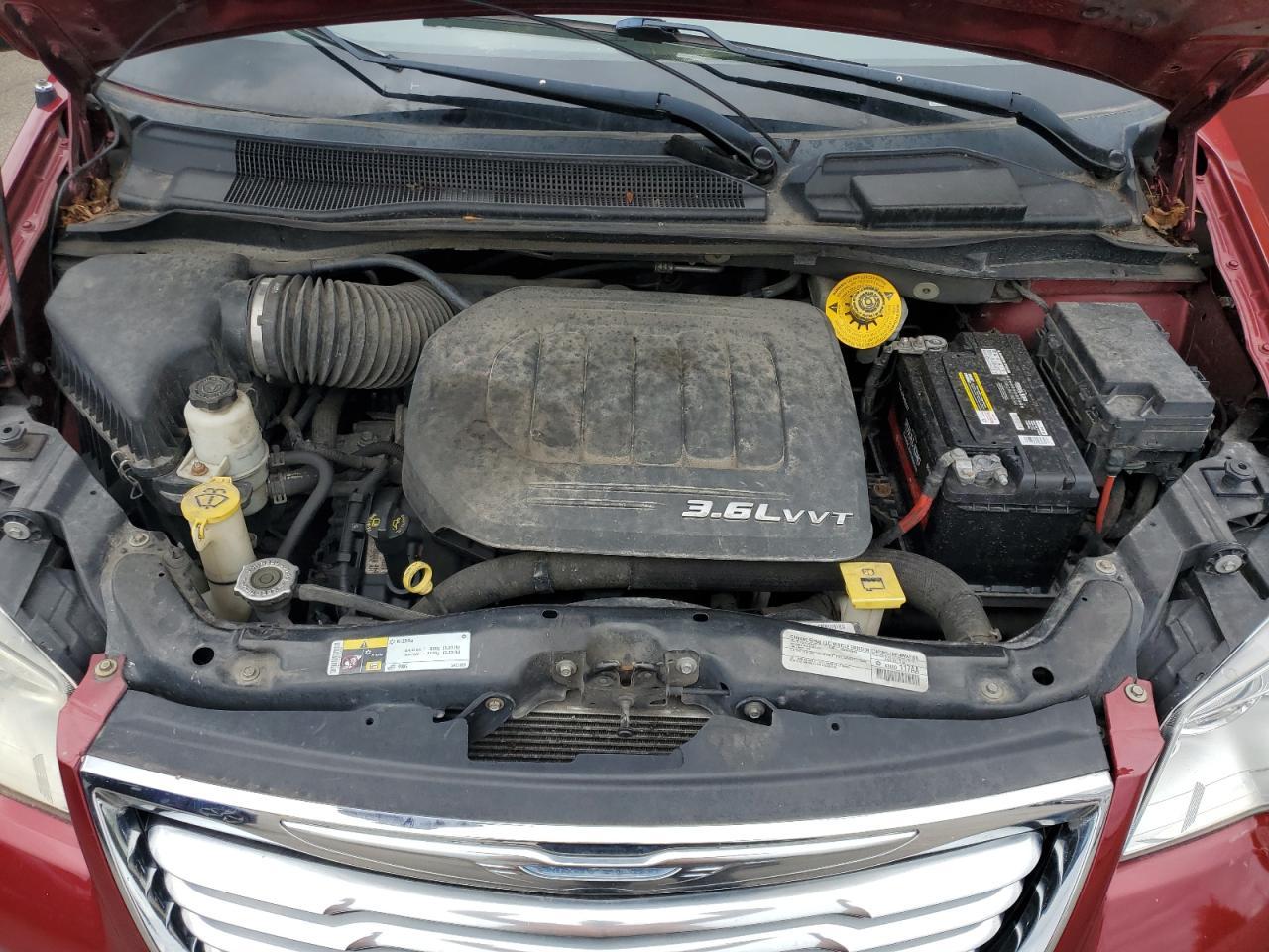 2015 CHRYSLER Town & Country
