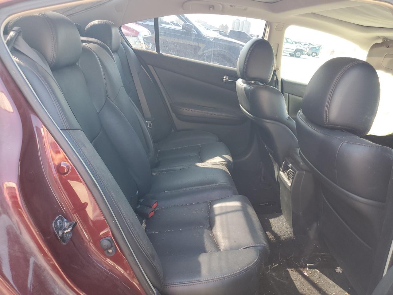 2010 NISSAN Maxima
