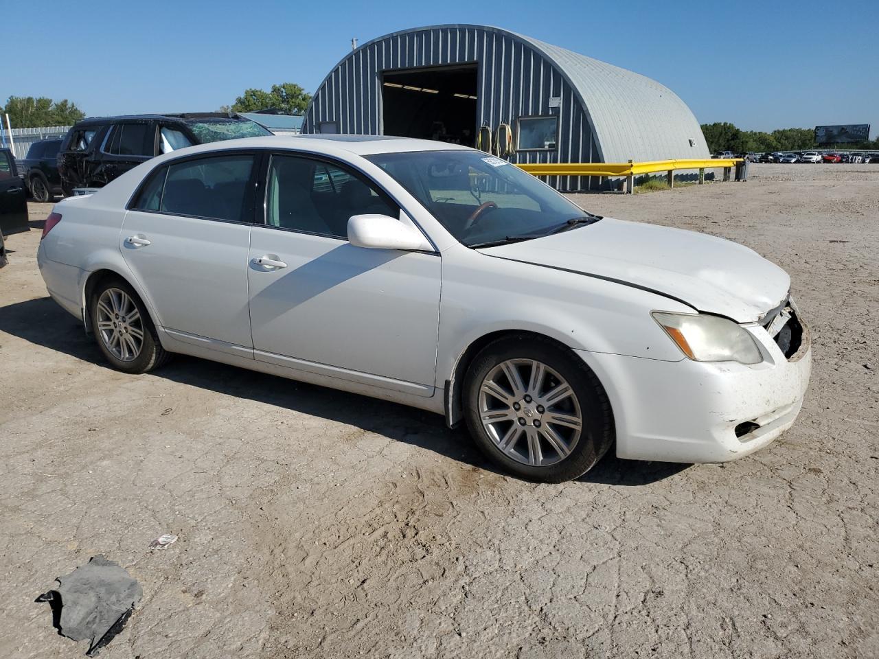 2006 TOYOTA Avalon