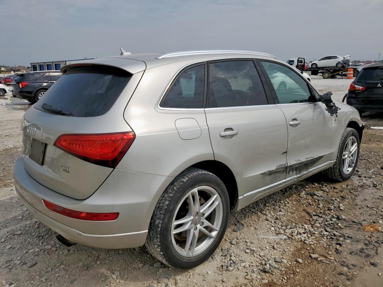 2014 AUDI Q5
