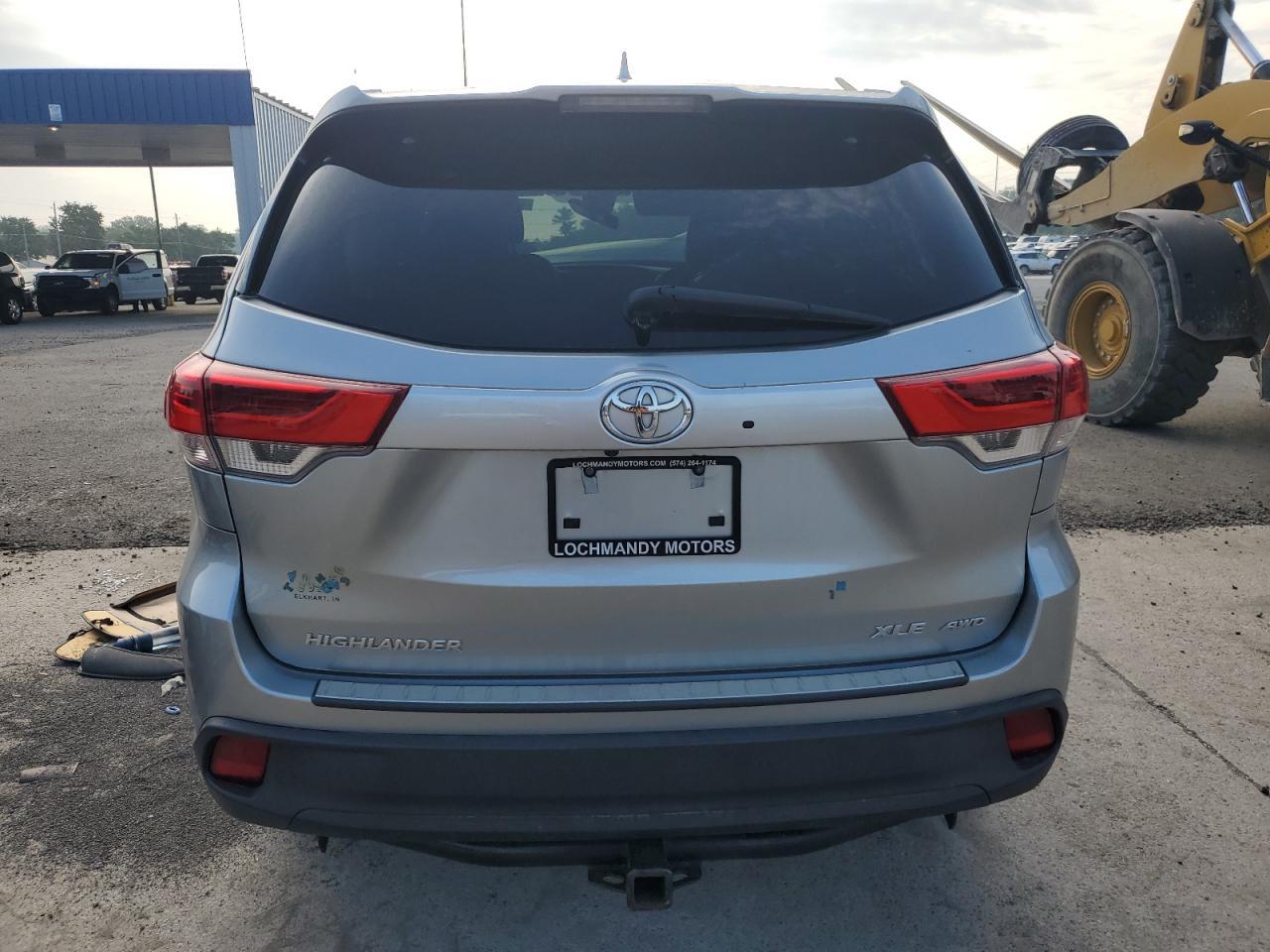 2017 TOYOTA HIGHLANDER