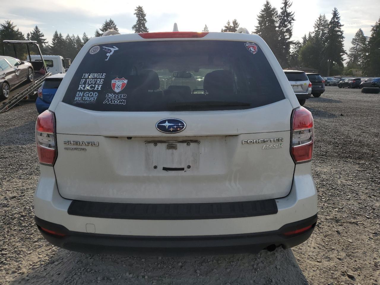 2016 SUBARU FORESTER