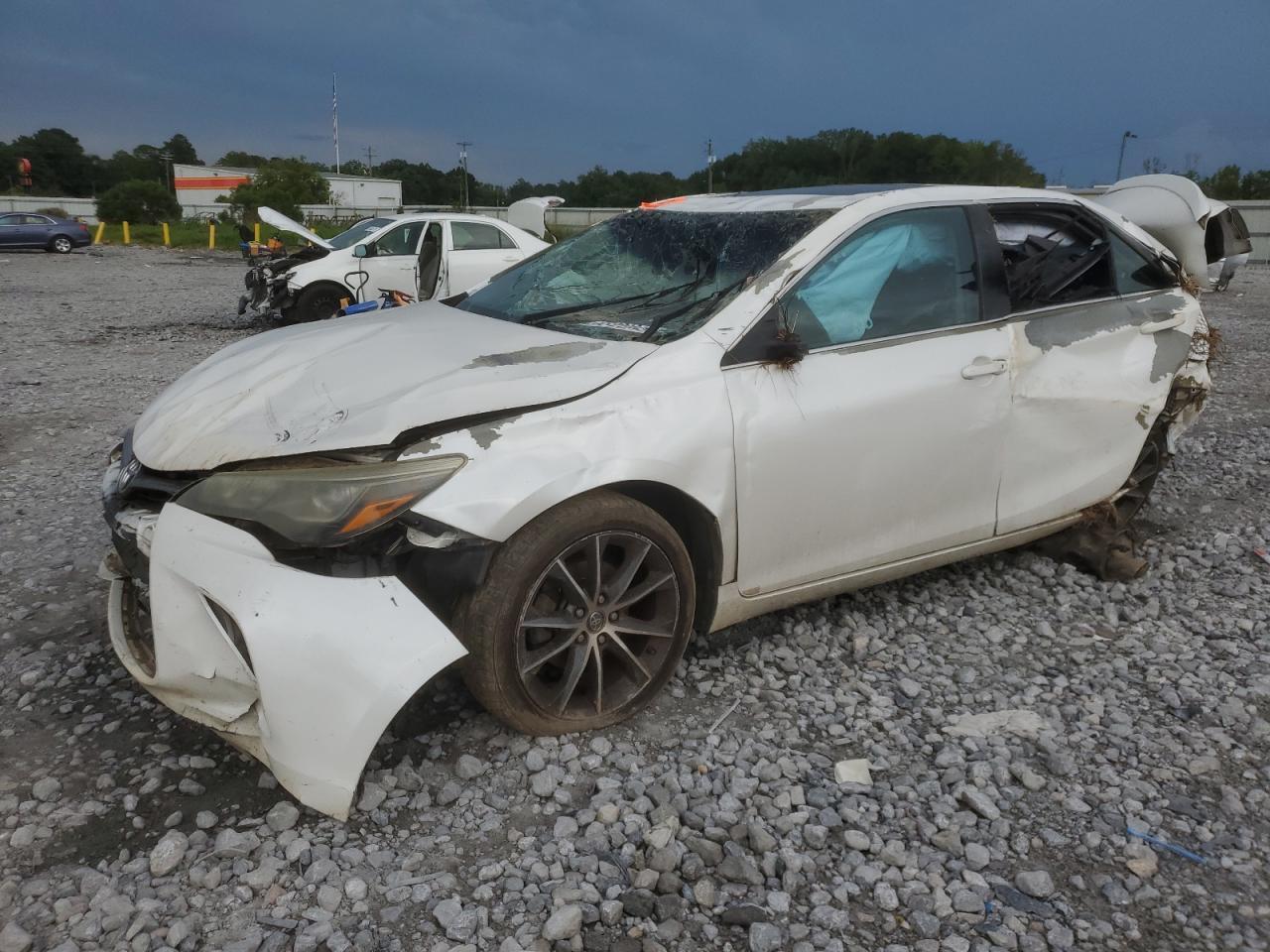 2015 TOYOTA CAMRY