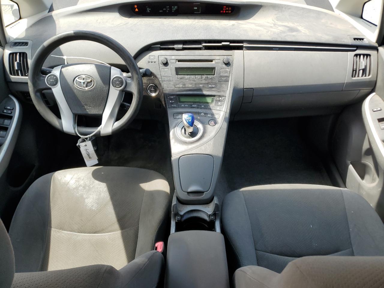 2011 TOYOTA PRIUS