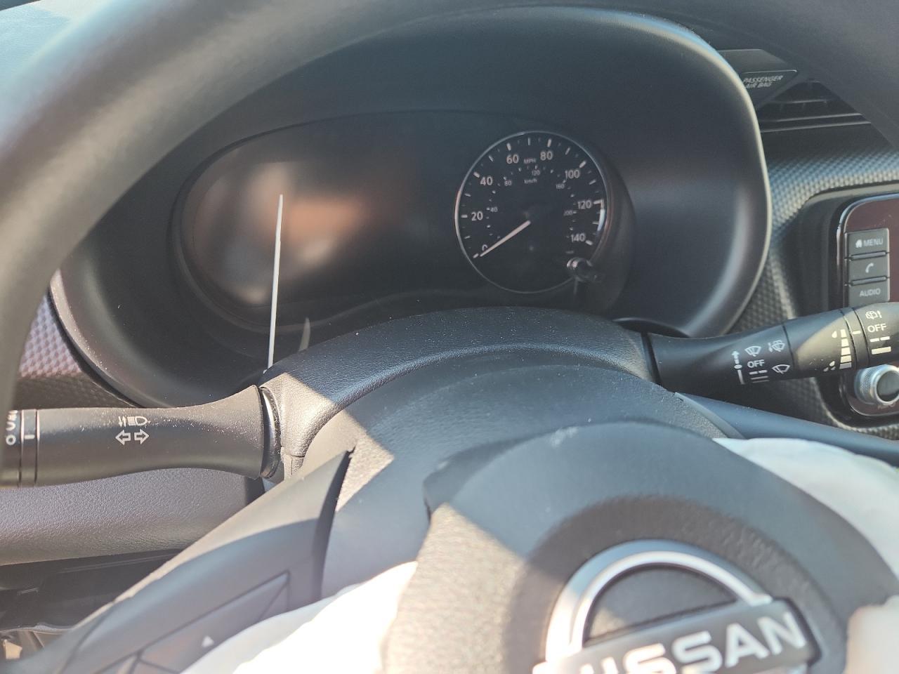 2024 NISSAN KICKS