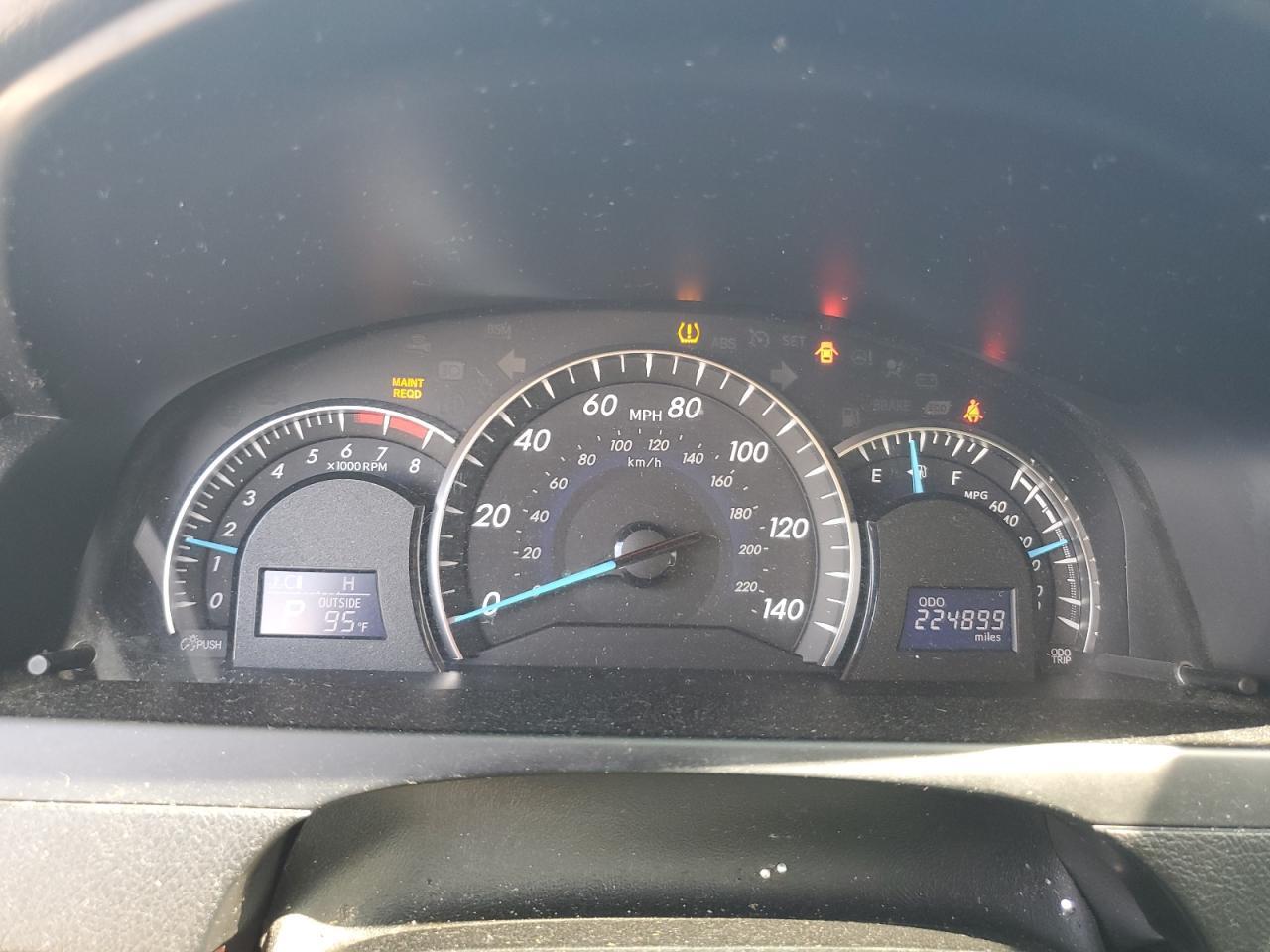 2014 TOYOTA CAMRY