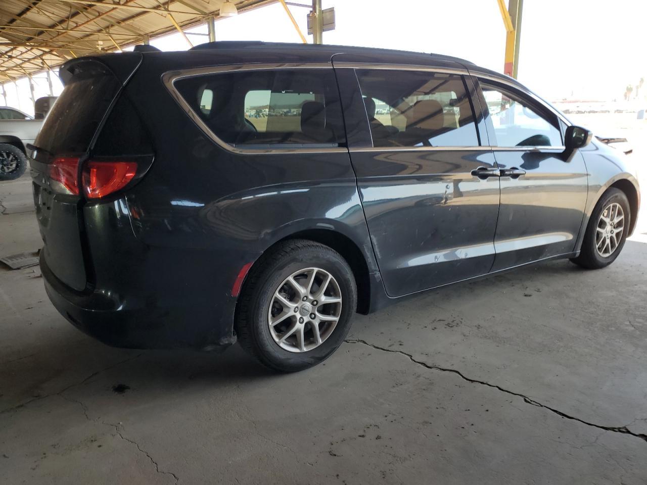 2021 CHRYSLER Voyager