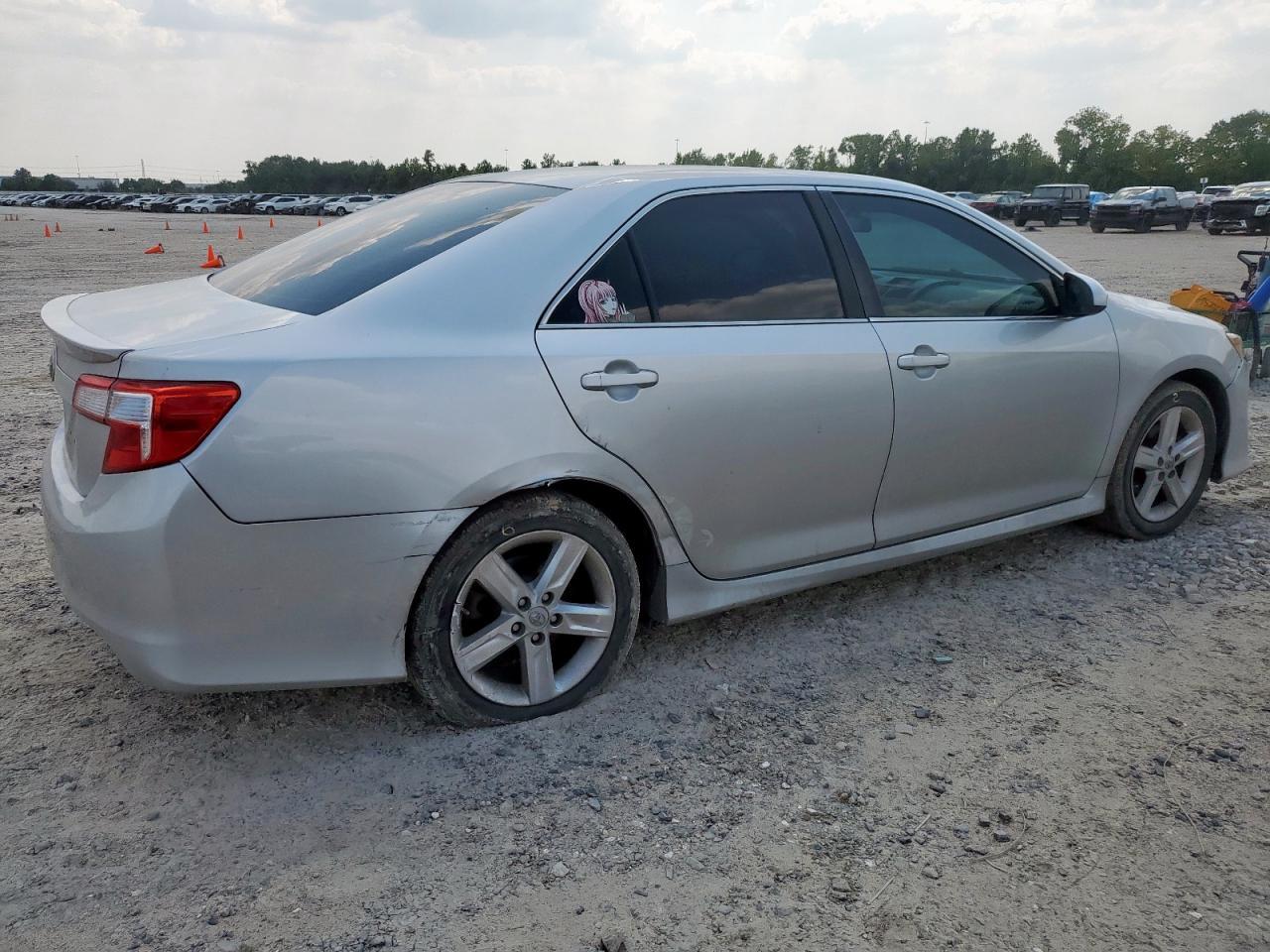 2014 TOYOTA CAMRY