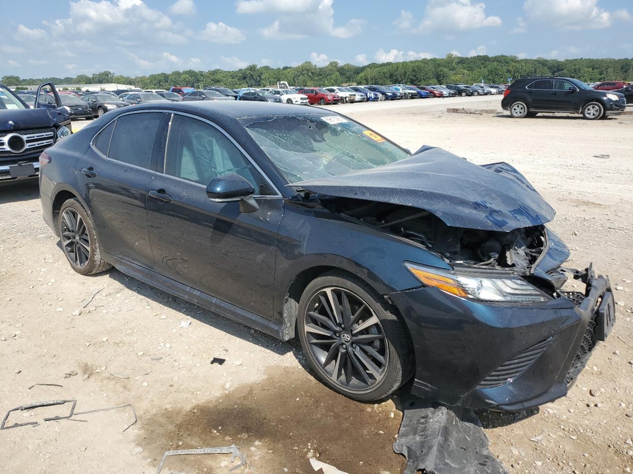 2018 TOYOTA CAMRY