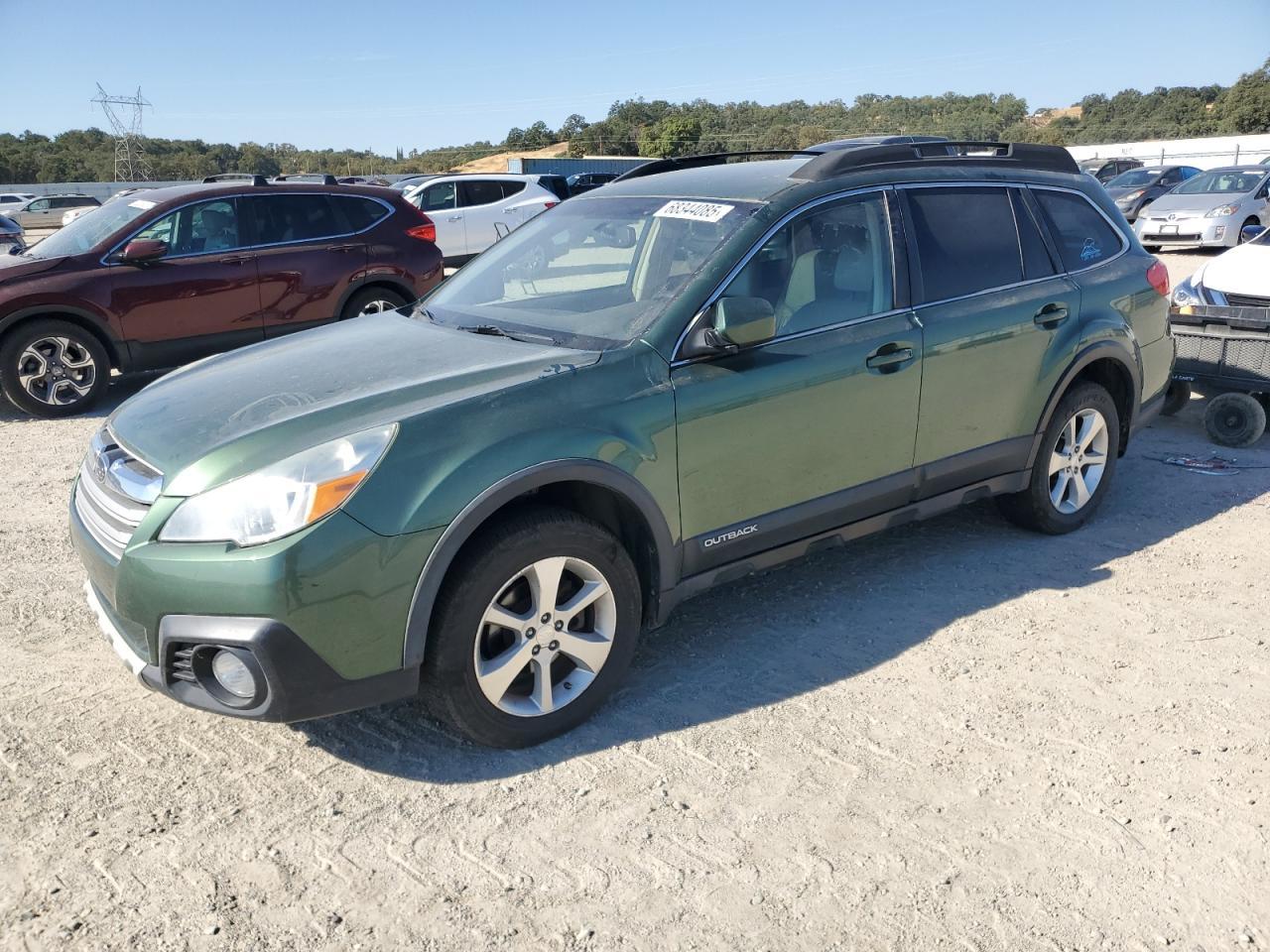 2013 SUBARU Outback