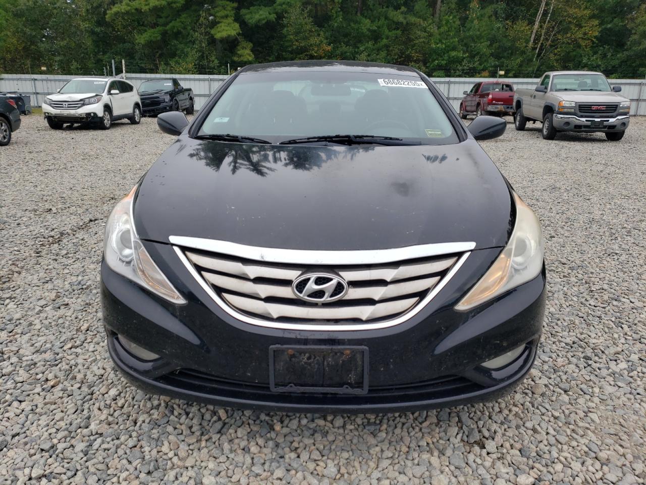 2011 HYUNDAI SONATA