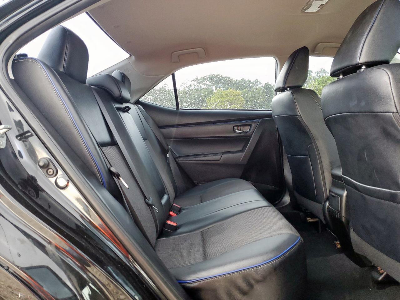 2017 TOYOTA COROLLA