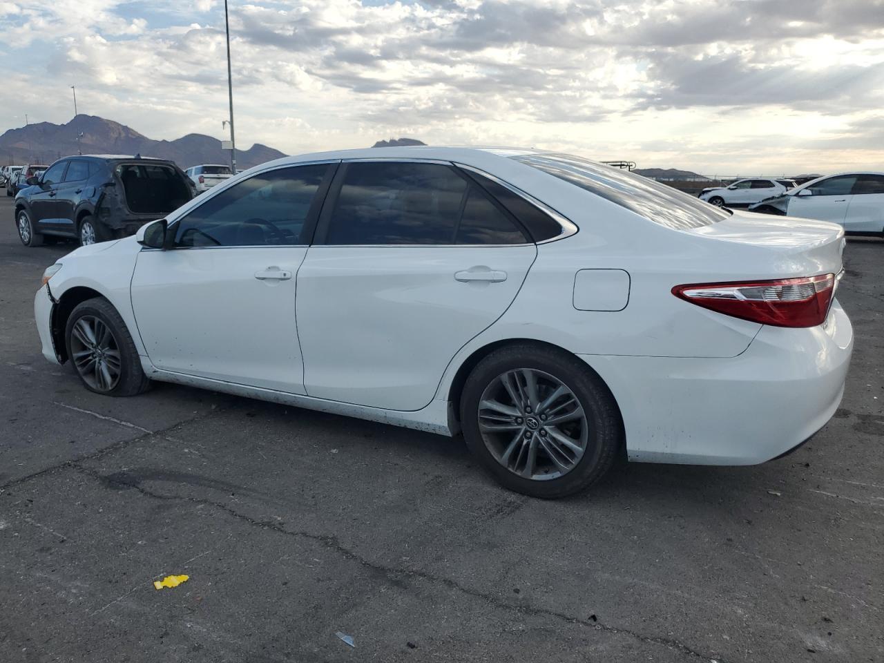 2016 TOYOTA CAMRY