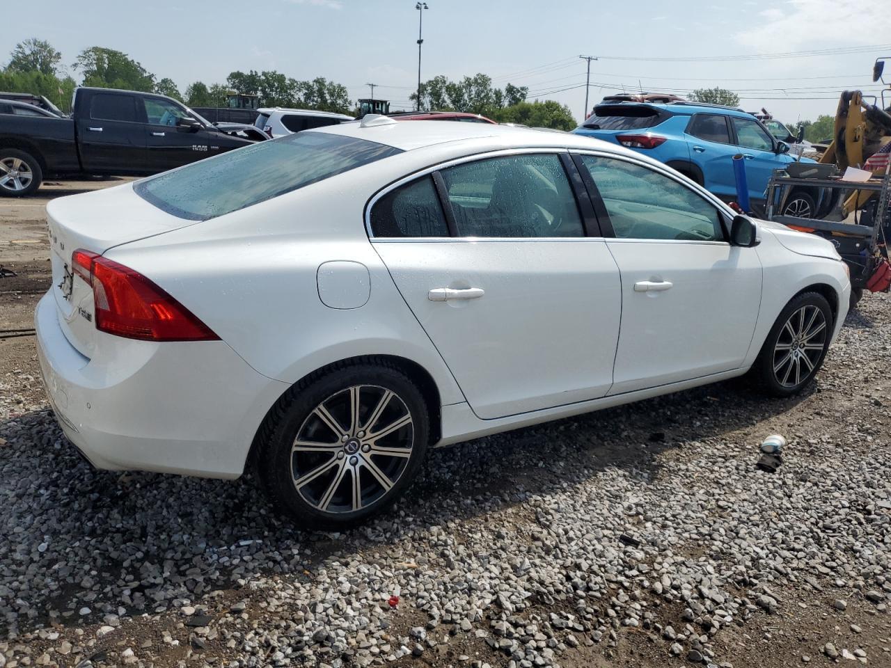 2018 VOLVO S60