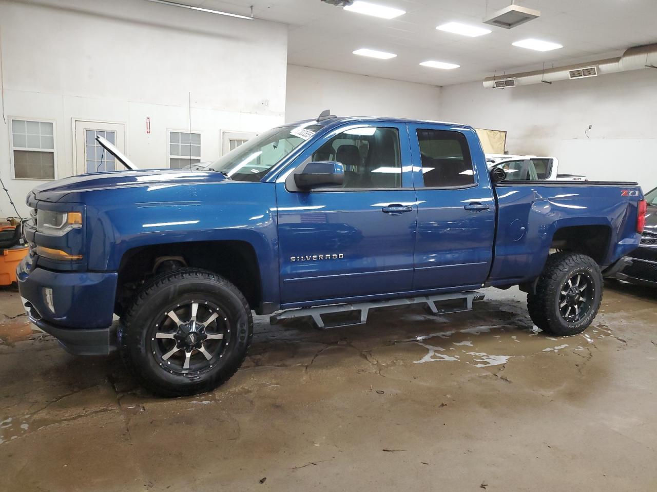 2018 CHEVROLET Silverado