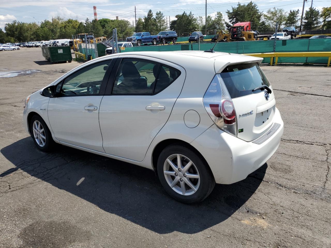 2012 TOYOTA Prius c