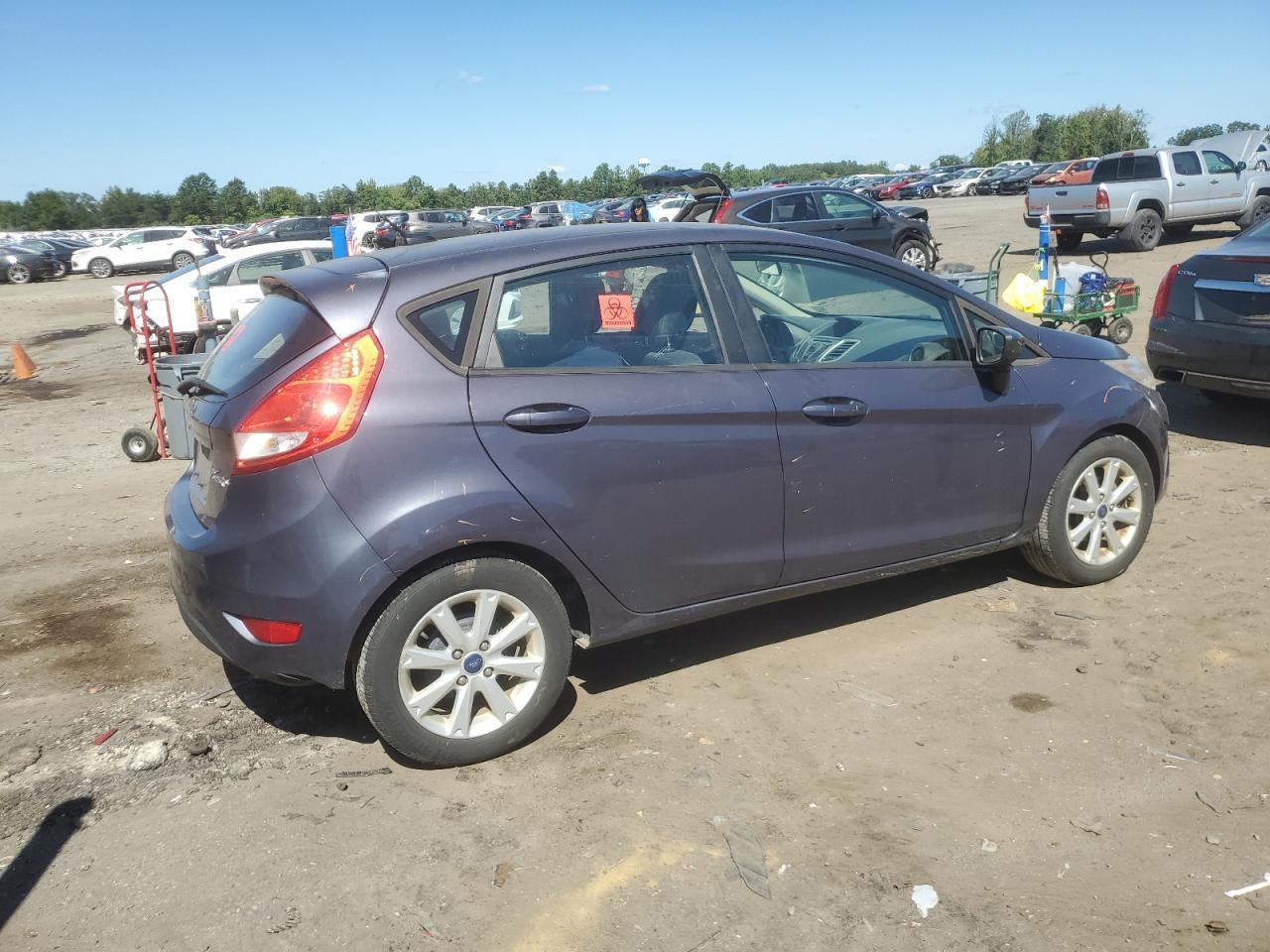 2012 FORD Fiesta